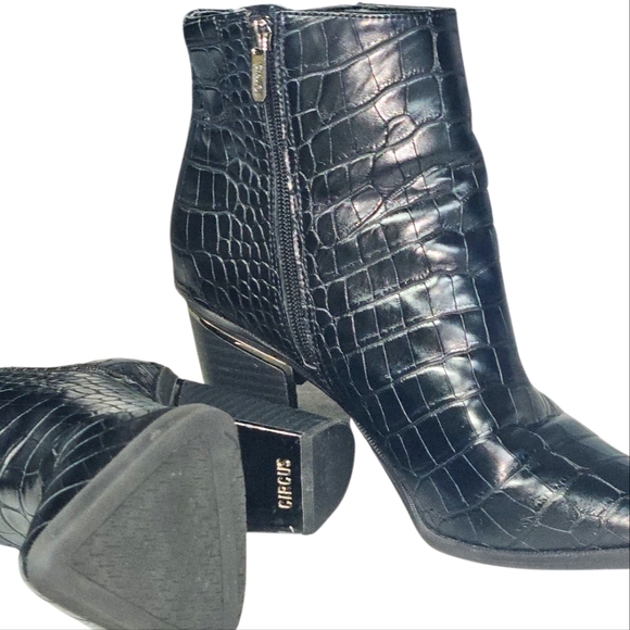 Circus by Sam Edelman Womens Cal Faux Leather Pointed Toe Ankle Boots, Size 10 - Picture 2 of 12